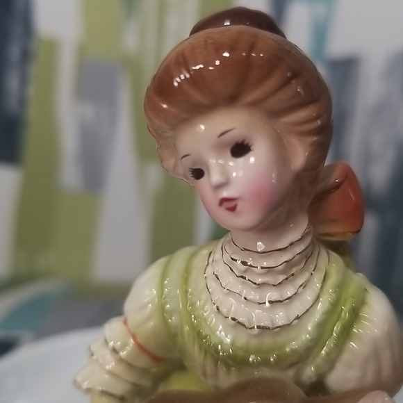 JOSEF ORIGINALS Vintage Figurine Adeline from Gibson Girls Series - Picture 10 of 14